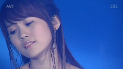 依旧紧闭的双唇