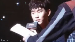 新秀丽红色音乐会