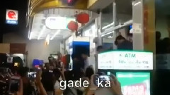 金秀贤离开泰国海鲜餐厅