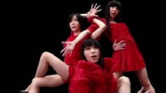 不自然なガール