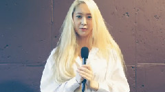 ELLE 杂志八月刊拍摄花絮