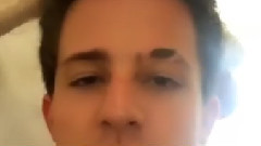 断眉小哥发Snapchat谈自己的梦中女孩是什么类型出品