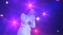 终有一天感动你