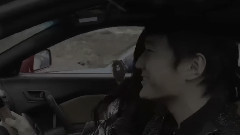 电影<浮城谜事>片段之雨中车祸