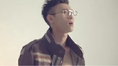 秀腹肌帅翻你,这样的张一山千万别错过