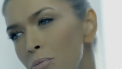 Лепестками слез