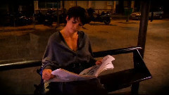 Main Baladeuse Sur La Cuisse