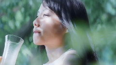 宫崎葵 - カゴメ トマトジュースプレミアム 新TVCM トマト,澄みわたる2016 篇