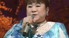 おさげと花と地蔵さんと