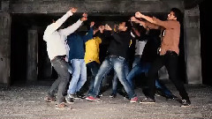 印度群星 - Dance Tribute To Megastar Chiranjeevi