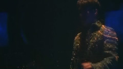 月亮下求你一吻