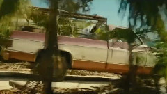 电影<鲨滩>片段之神秘海滩