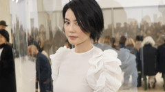 亮相巴黎时装周CELINE秀场