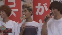 Break it down 情人节庆功纪念版之棒棒糖拍照花絮 贴心的子閎