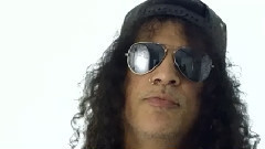 电影<星际迷航3:超越星辰>其它花絮3:50 In 50之Slash