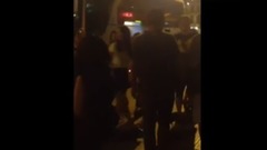 林允儿晚上八点半离开酒店前往拍摄地点饭拍两则合并