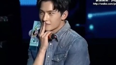 杨洋对自己五官很满意