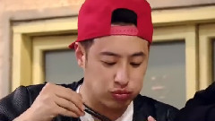 【厉害了】洛天依投食歌之停不下嘴的潘玮柏