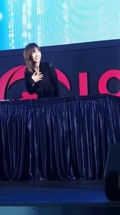 [金泰妍]161118 G-star 剑与魔法签名会 饭拍视频2