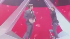 不一样的左其铂