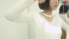 逗比接受假人挑战