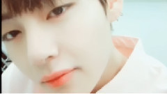 金泰亨推特更新:A.R.M.Y 我们都是紫色的 heh