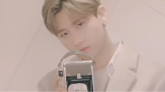 MONSTA X - 白色少女