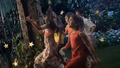 Rockin Around The Christmas Tree