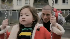 电影<双重生活>预告片