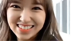 程潇 - 程潇待机室视频一则