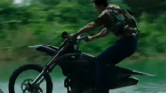 电影<极限特工:终极回归>精彩片段之Motorcycle Chase