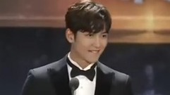 金唱片颁奖 池昌旭cut