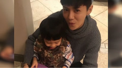 台哥要报报:邓超晒鹿晗与等等照片 “养儿防老”