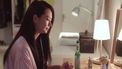 乔安的花露水广告