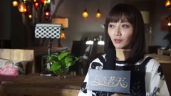 ";泳池中的打戏";