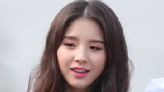 本月少女 1/3 (LOOΠΔ 1/3) 首个粉丝见面会