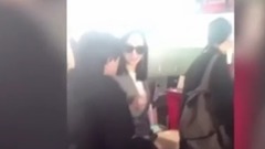 宋茜在机场被大叔怼:装什么大明星