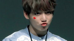 从头到尾全部都是很漂亮的田柾国MOMENT 签售会