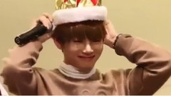 当韩国男团面对疯狂的男饭反应时pt.1