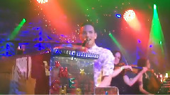 The Feeling - Stop The Cavalry, Under The Bridge London