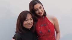 莫允雯看秀全纪录 访问名人宋芸桦-Irene kim