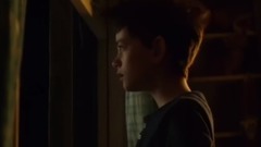 电影<当怪物来敲门>Cut