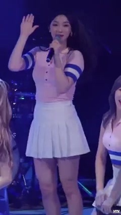 首尔弘益大学庆典祝仪演出