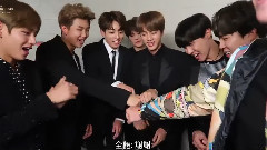 Logan Paul VLOG 采访 Cut