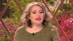 Ellie White doarme ca ntr-un co ciug ”Zici c -i Dracula!”