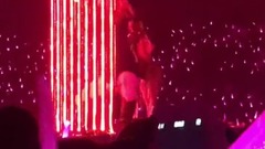 金泰妍个人演唱会亚巡曼谷场Eraser Rap部分现场