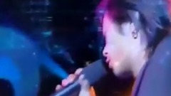 几分伤心几分痴