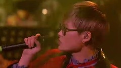 李宇春 - Dance To The Music