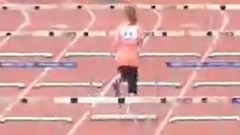 T-ara,李居丽(T-ara) - 居丽霸道跨栏瞬间