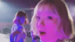 少时演唱会乱舞视频一则